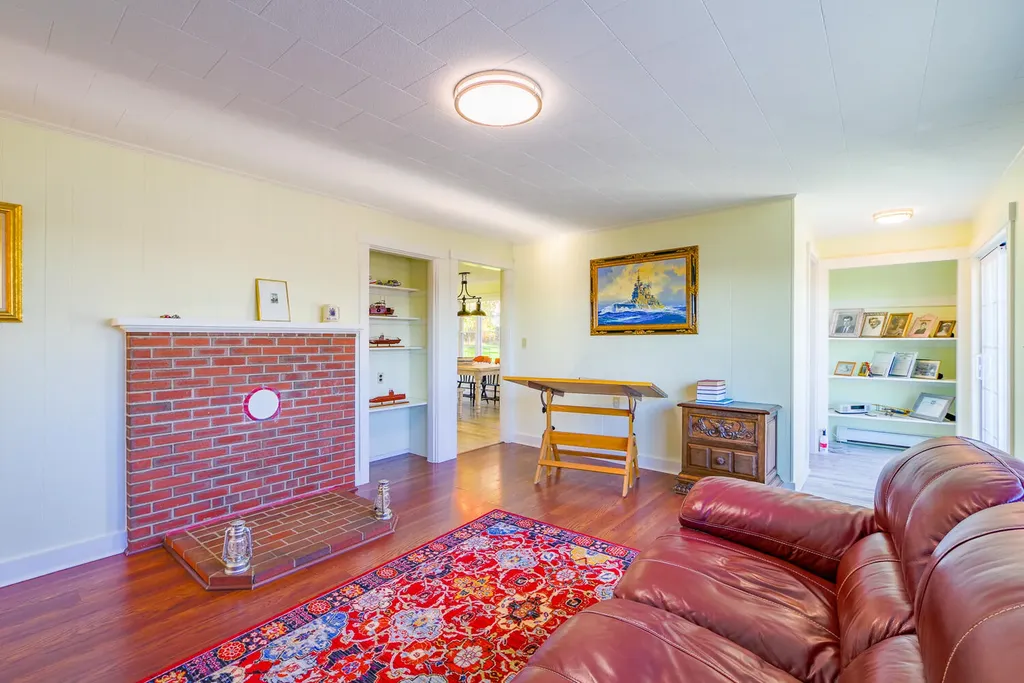 93 Sunrise Terrace Thomaston ME 04861