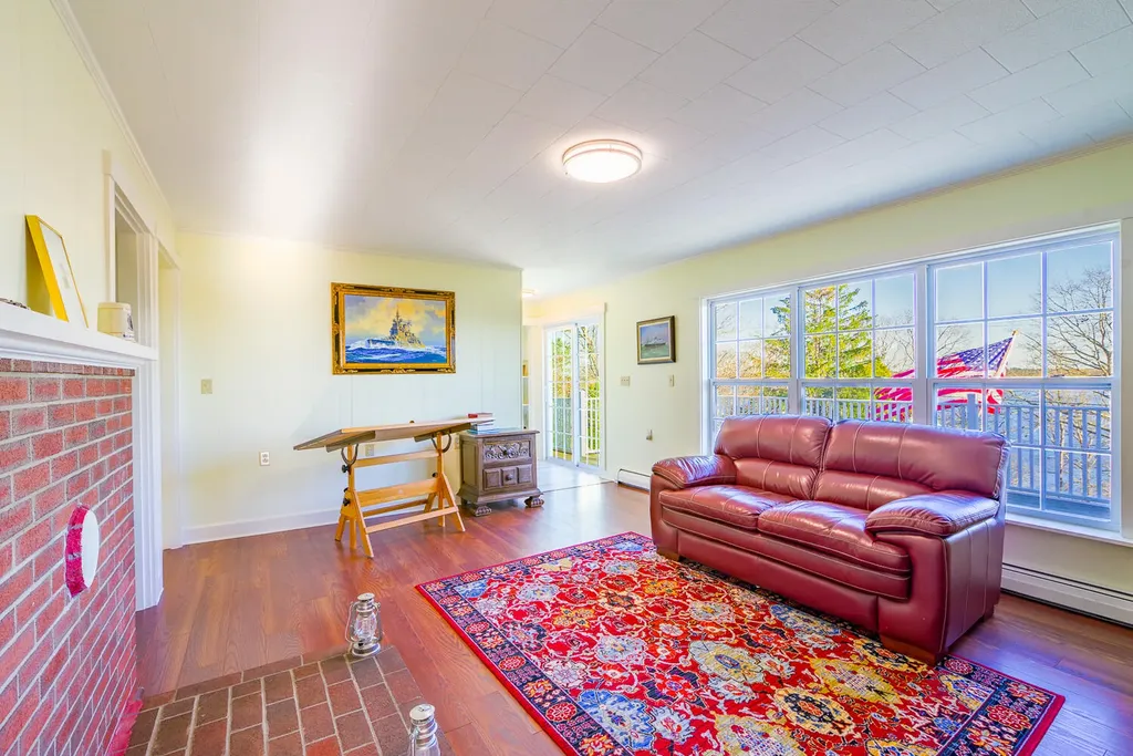 93 Sunrise Terrace Thomaston ME 04861