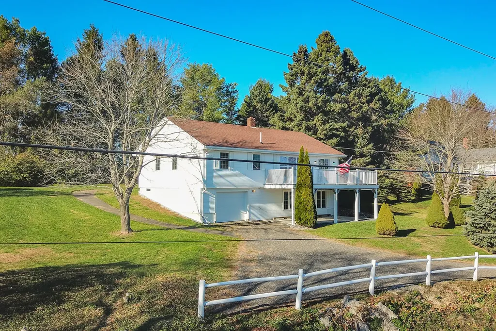 93 Sunrise Terrace Thomaston ME 04861