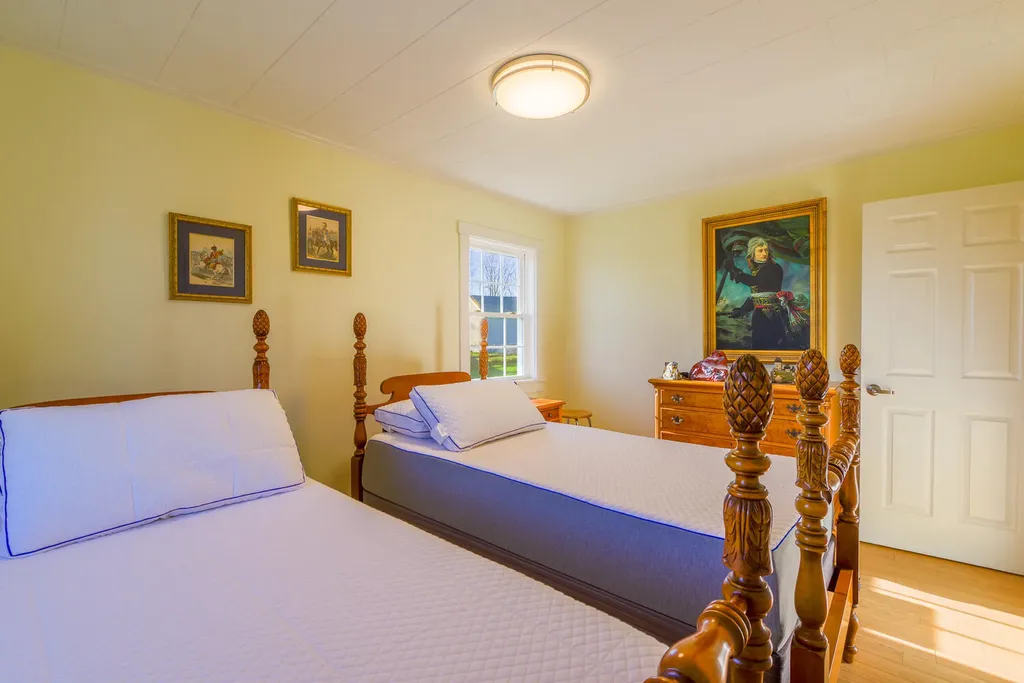 93 Sunrise Terrace Thomaston ME 04861