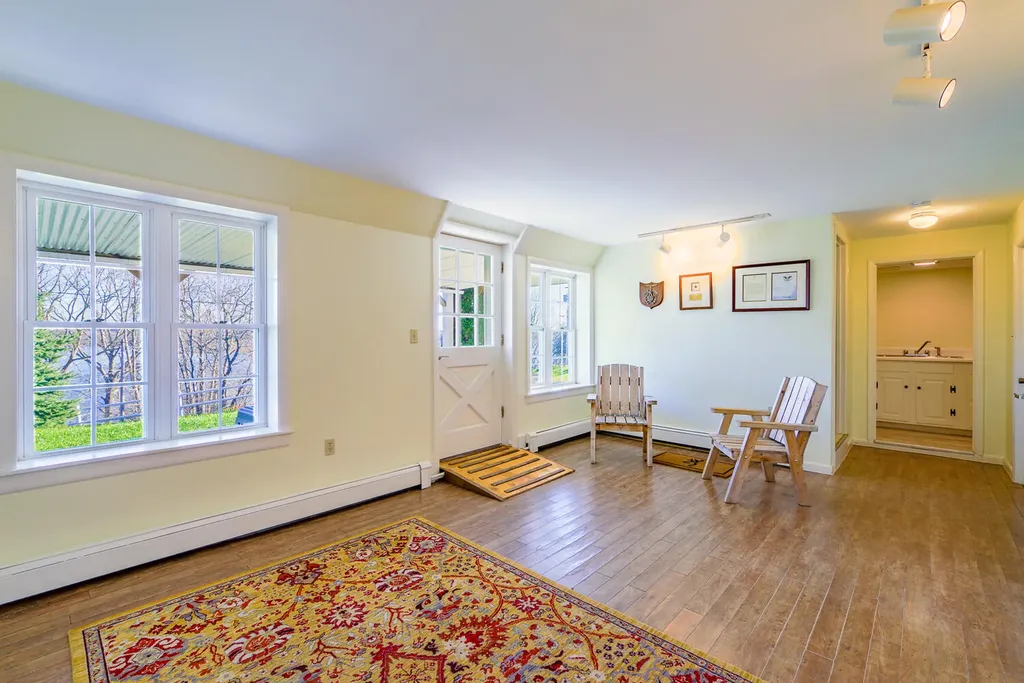 93 Sunrise Terrace Thomaston ME 04861