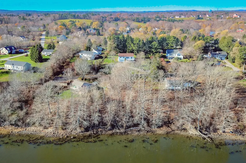 93 Sunrise Terrace Thomaston ME 04861