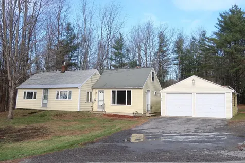 570-572 Hallowell Road Chelsea ME 04330