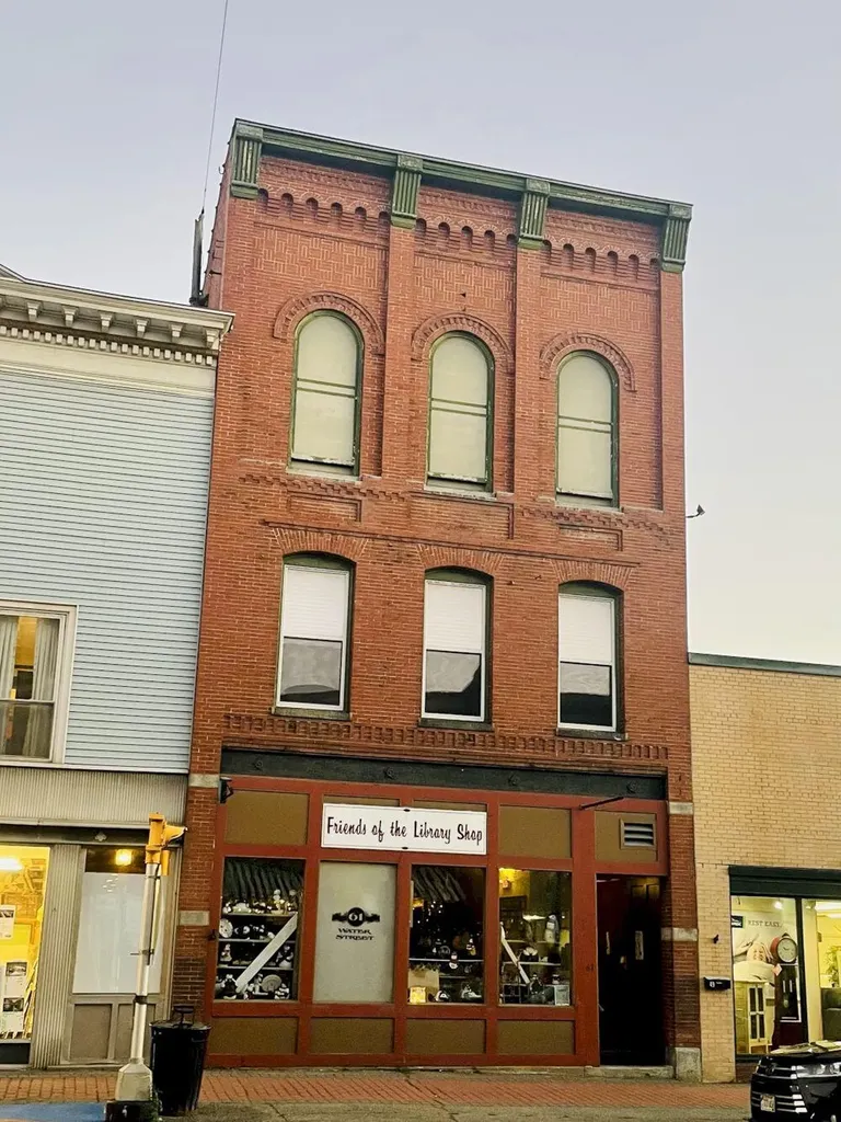 61 Water Street Skowhegan ME 04976