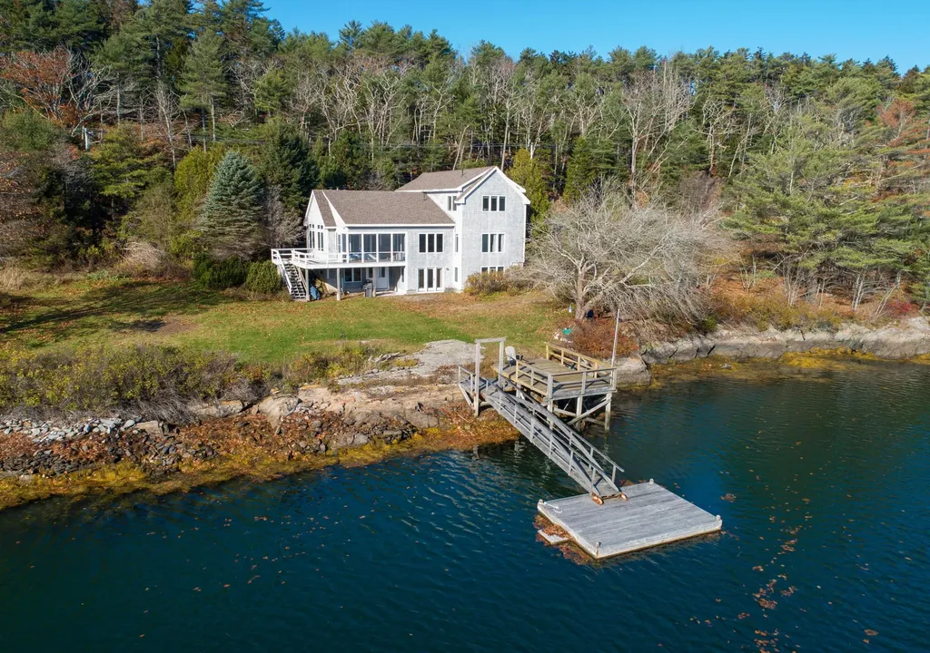 881 Harpswell Islands Road Harpswell ME 04079