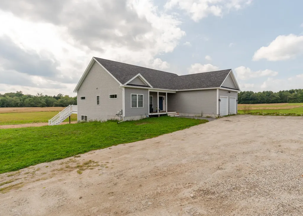 940 Hallowell Road Pownal ME 04069