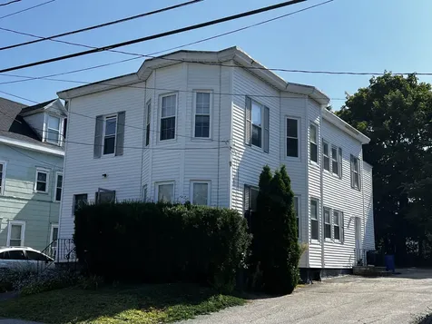 9 Lafayette Street Lewiston ME 04240