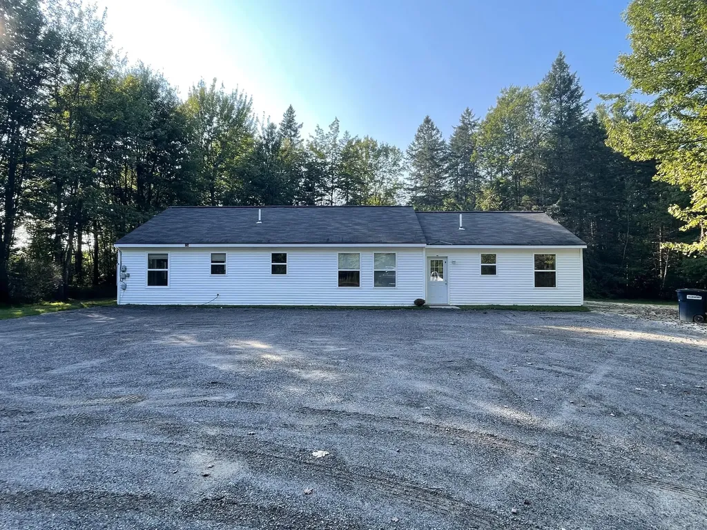143 Turkey Lane Buxton ME 04093