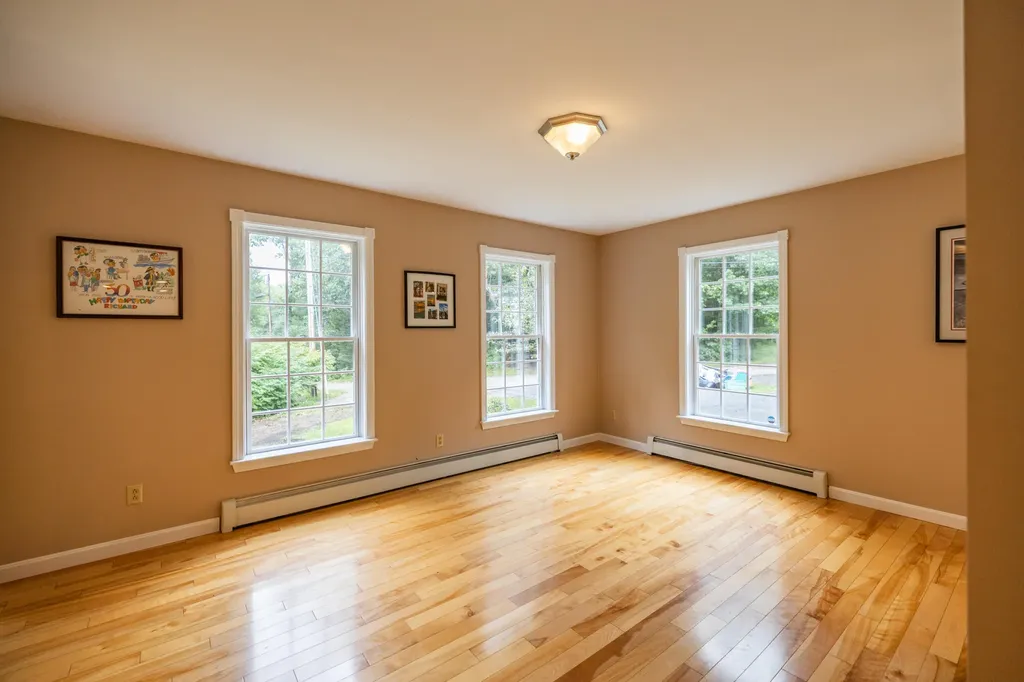 9 Emily Street Topsham ME 04086
