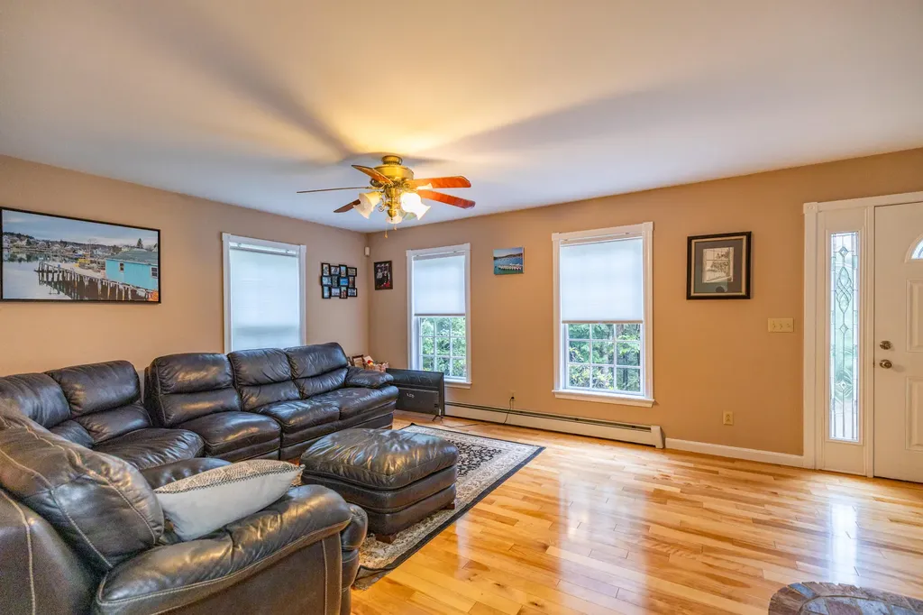 9 Emily Street Topsham ME 04086