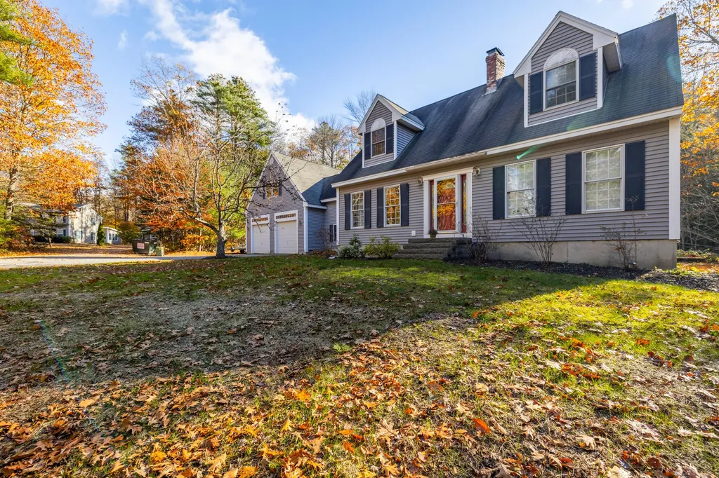 9 Emily Street Topsham ME 04086
