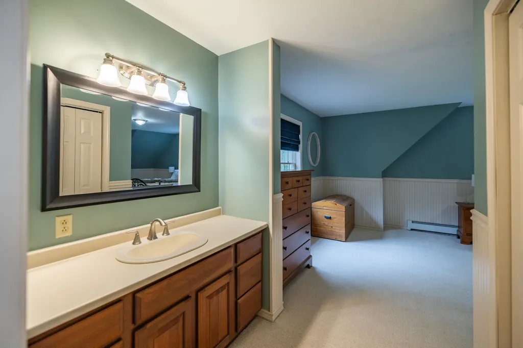 9 Emily Street Topsham ME 04086