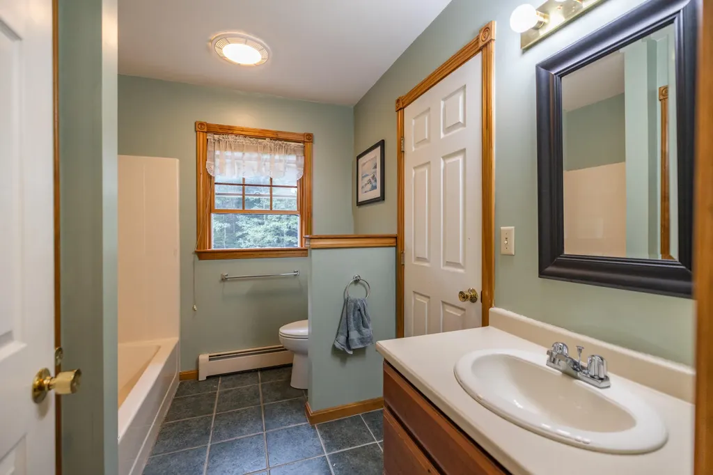 9 Emily Street Topsham ME 04086