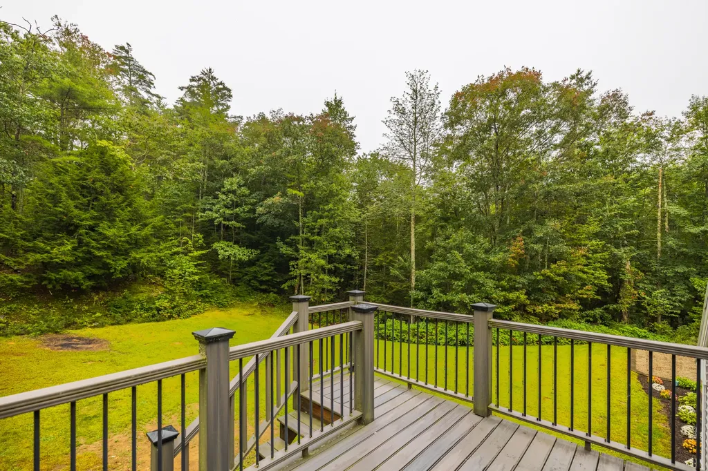 9 Emily Street Topsham ME 04086