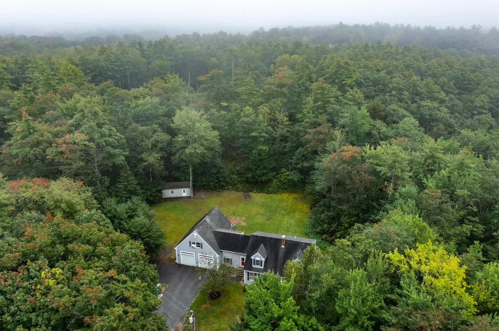 9 Emily Street Topsham ME 04086