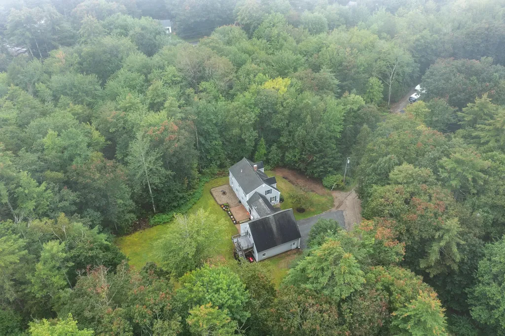 9 Emily Street Topsham ME 04086