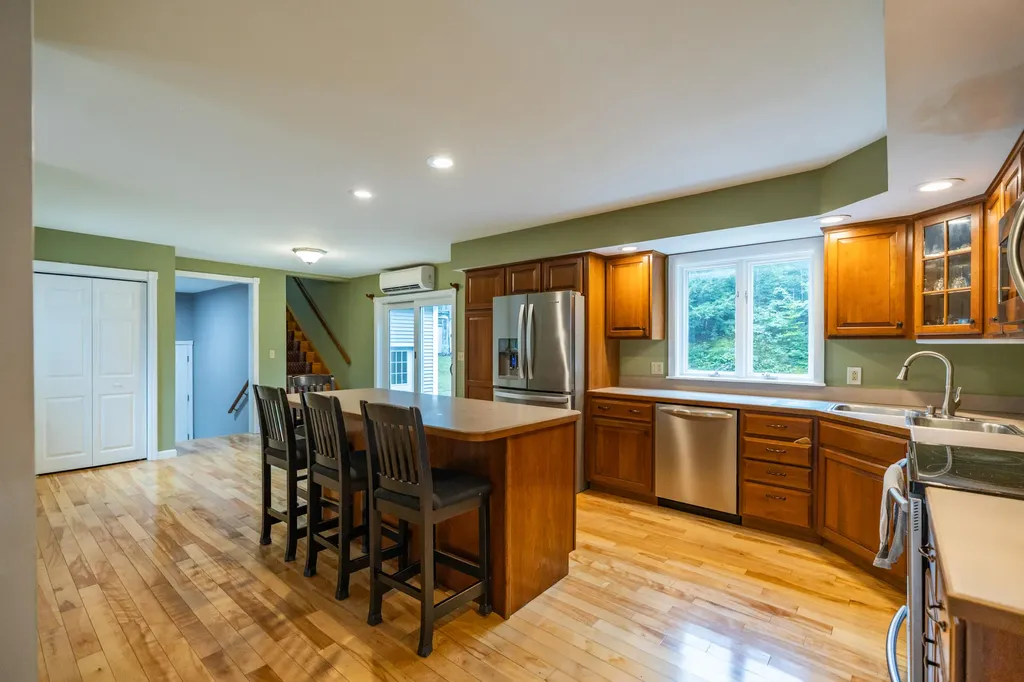 9 Emily Street Topsham ME 04086