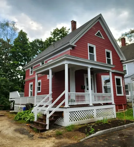 10 Ashe Street Auburn ME 04210