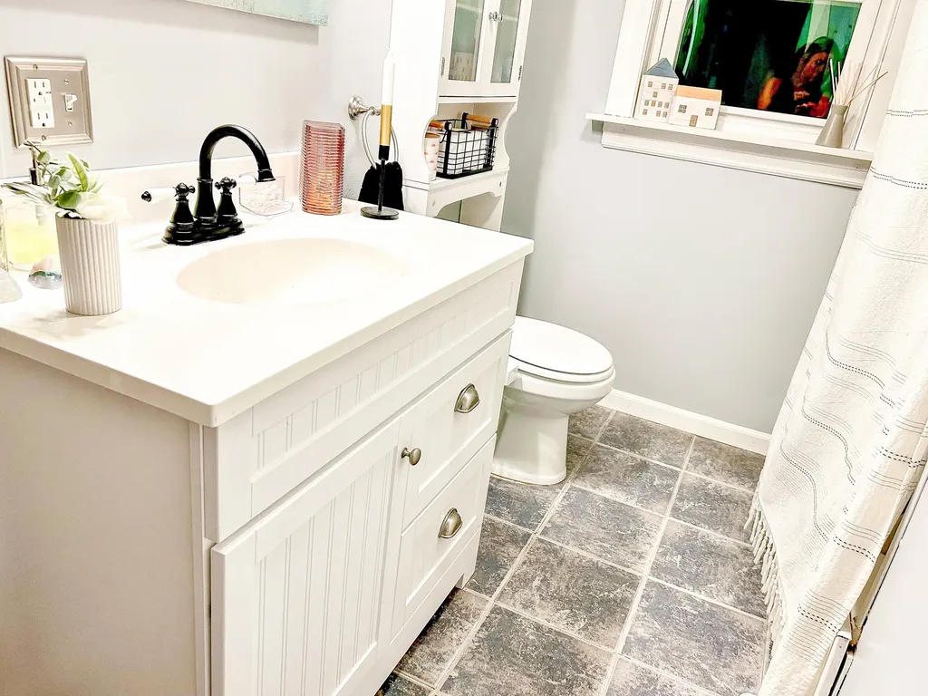 11 York Street Brooks ME 04921
