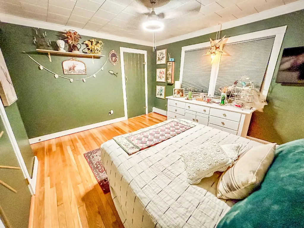 11 York Street Brooks ME 04921