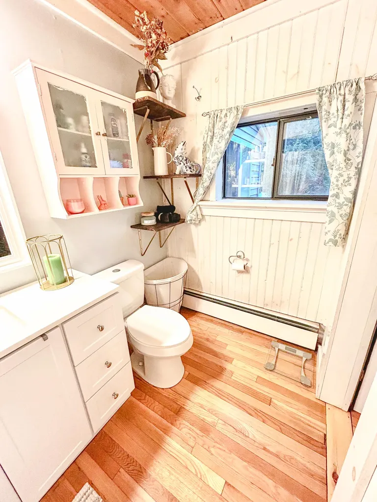11 York Street Brooks ME 04921