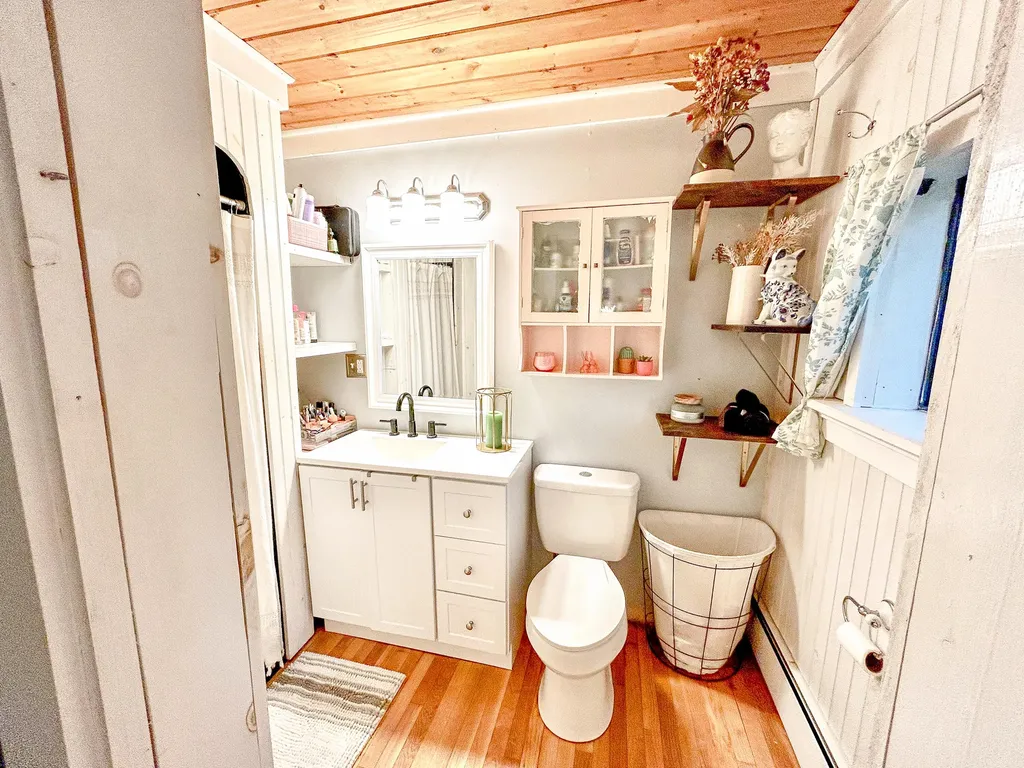 11 York Street Brooks ME 04921