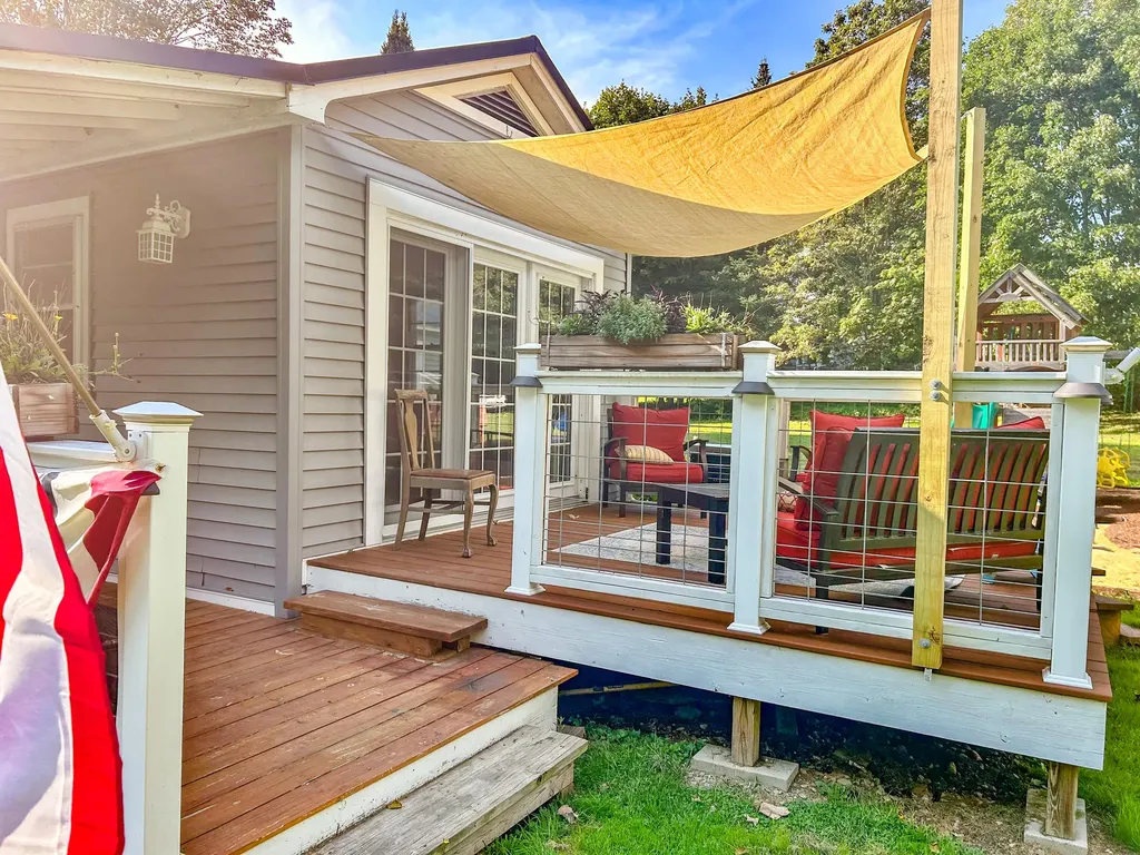 11 York Street Brooks ME 04921