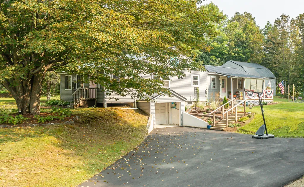 11 York Street Brooks ME 04921