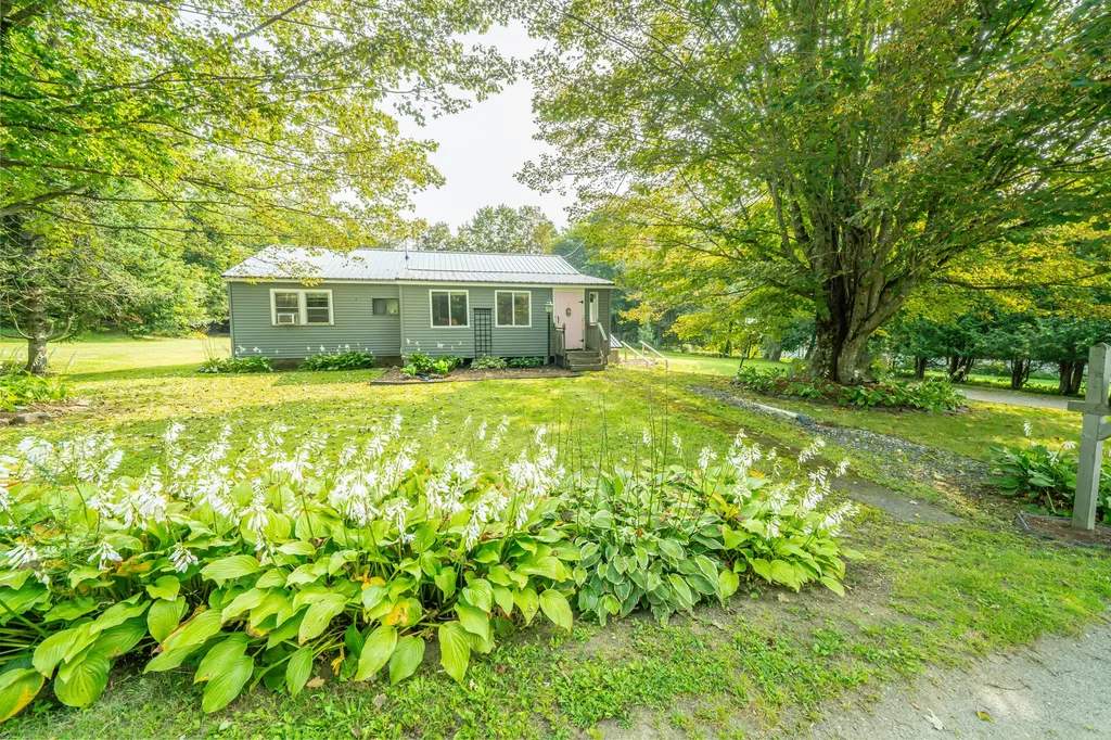 11 York Street Brooks ME 04921