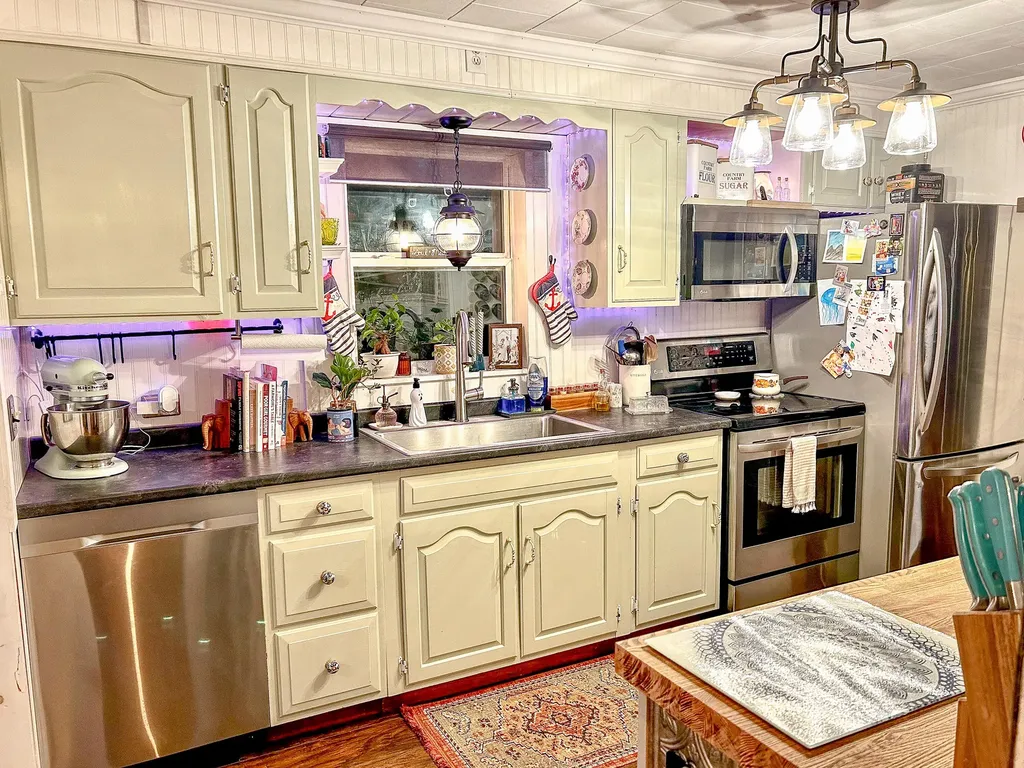 11 York Street Brooks ME 04921