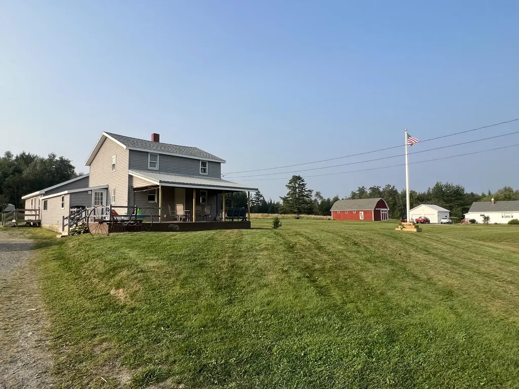 391 West Broadway Lincoln ME 04457