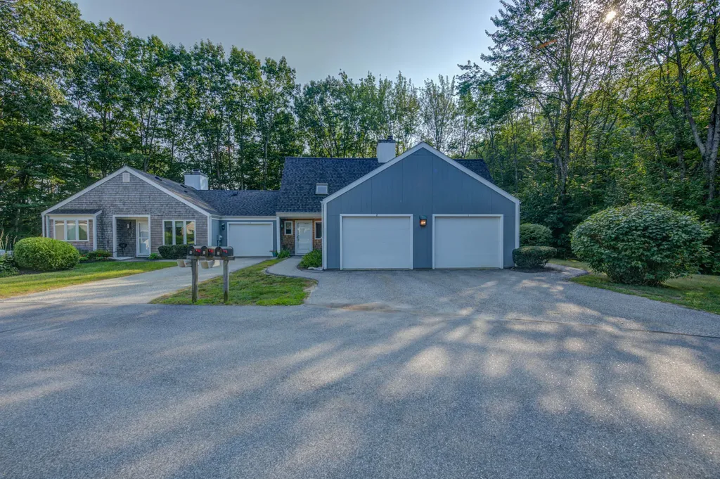 2 Stratton Road Scarborough ME 04074