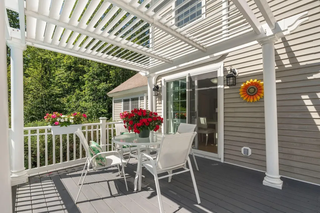 131 Grammar Street Sanford ME 04073