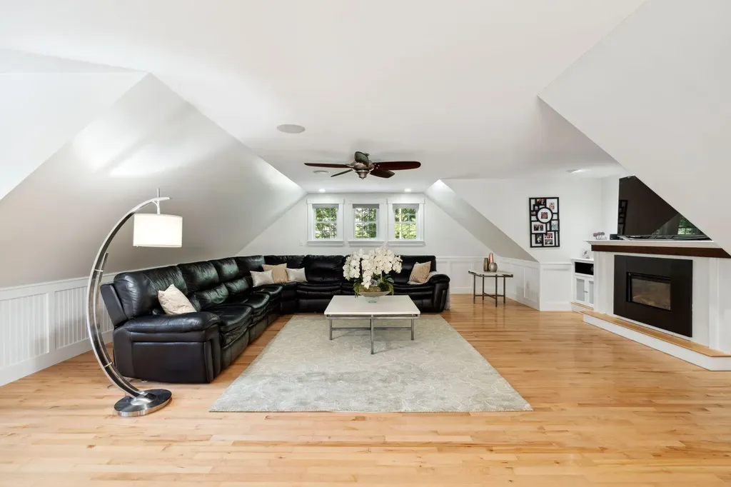 131 Grammar Street Sanford ME 04073