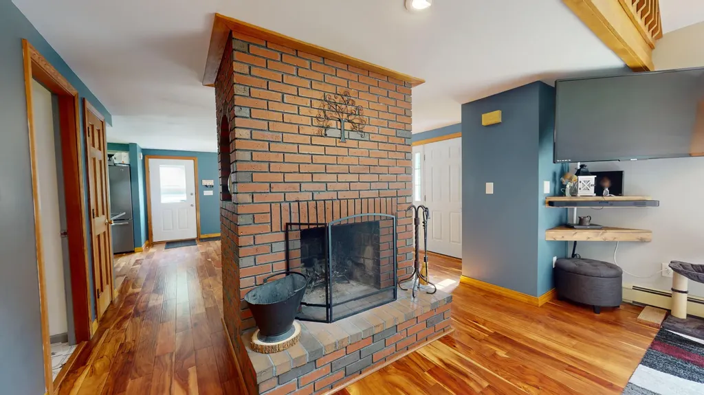 18 Beech Hill Road Freeport ME 04032