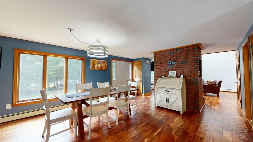 18 Beech Hill Road Freeport ME 04032
