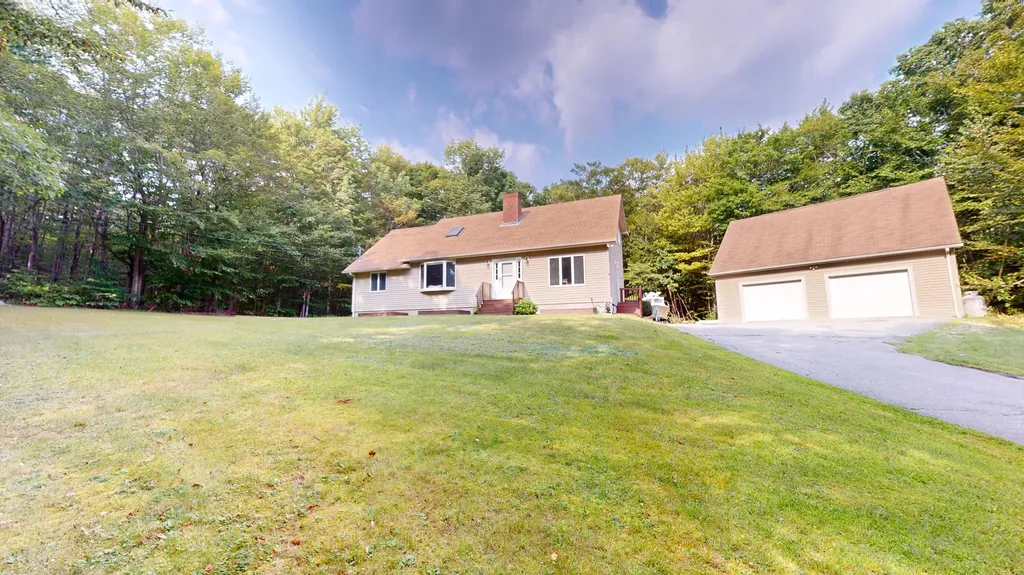 18 Beech Hill Road Freeport ME 04032