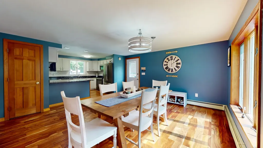 18 Beech Hill Road Freeport ME 04032