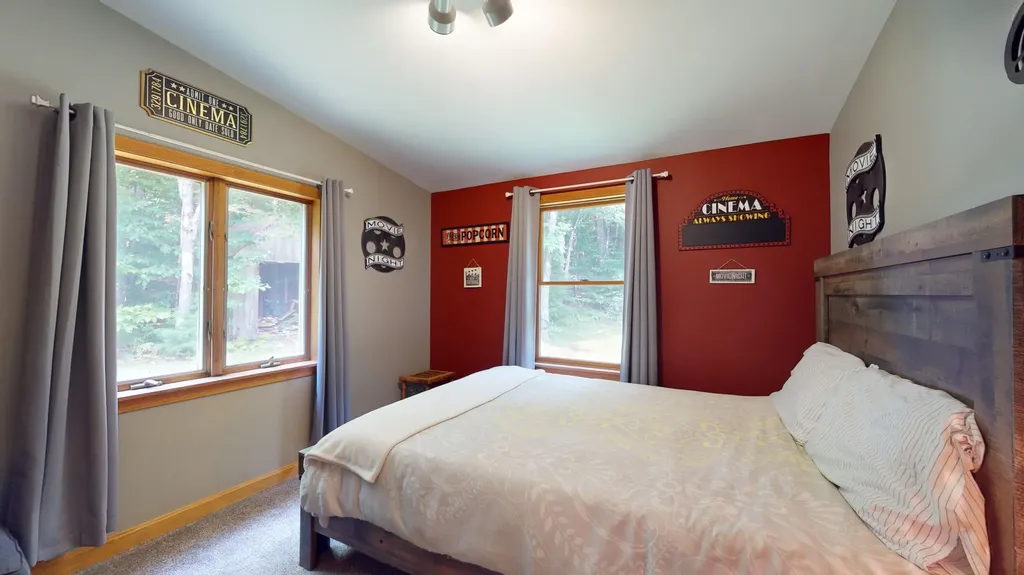 18 Beech Hill Road Freeport ME 04032