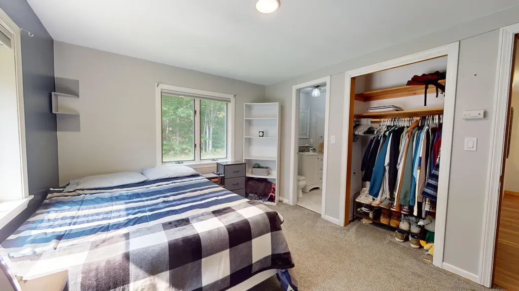 18 Beech Hill Road Freeport ME 04032