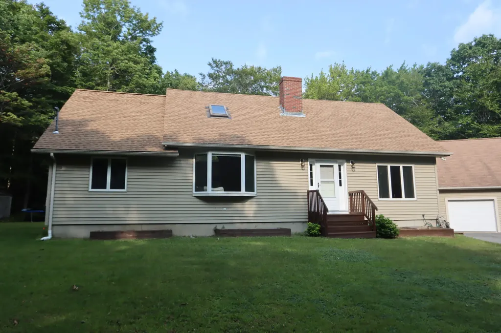 18 Beech Hill Road Freeport ME 04032