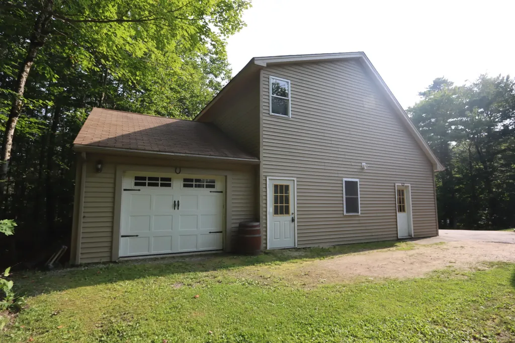 18 Beech Hill Road Freeport ME 04032