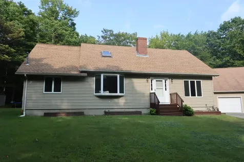 18 Beech Hill Road Freeport ME 04032