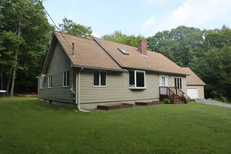 18 Beech Hill Road Freeport ME 04032