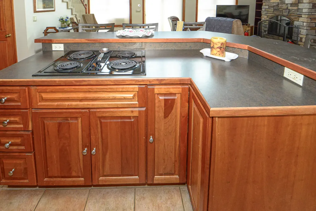 33 Daggett Drive Raymond ME 04071