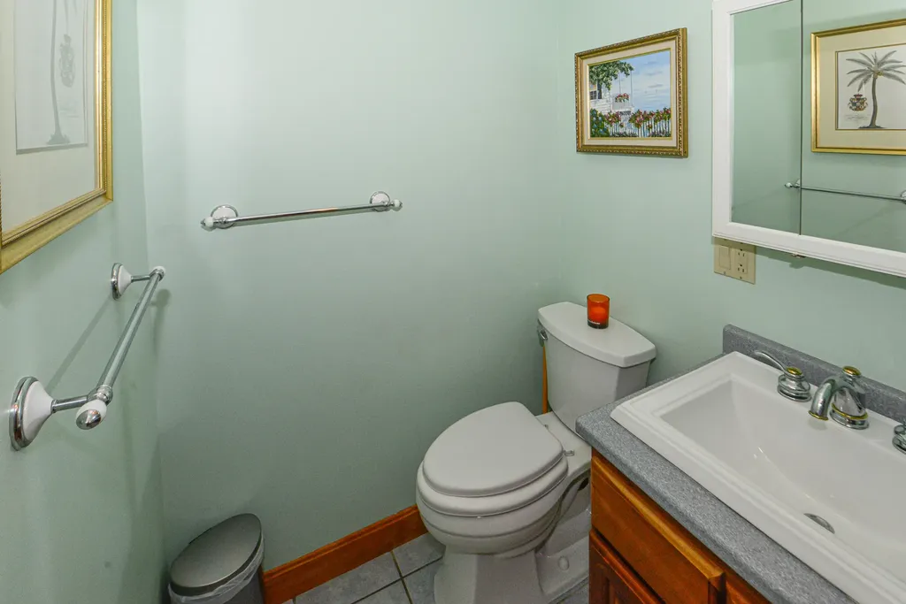 33 Daggett Drive Raymond ME 04071