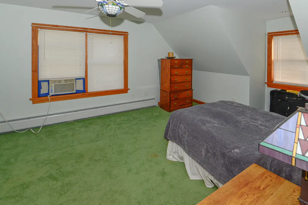 33 Daggett Drive Raymond ME 04071