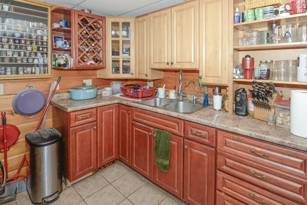 33 Daggett Drive Raymond ME 04071