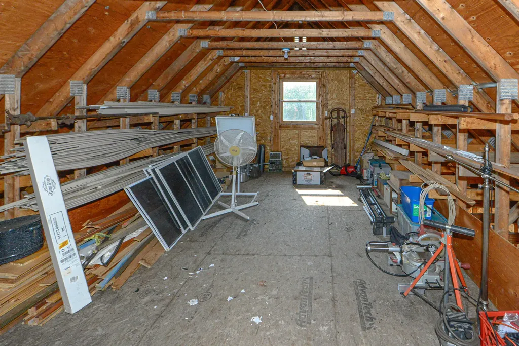 33 Daggett Drive Raymond ME 04071