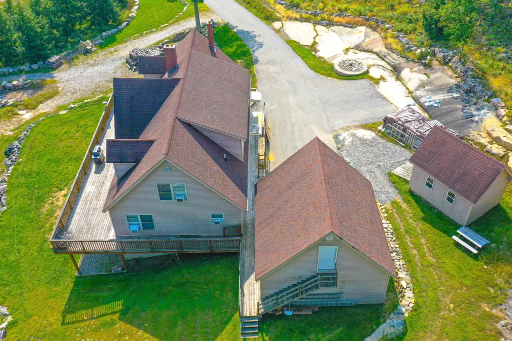 33 Daggett Drive Raymond ME 04071